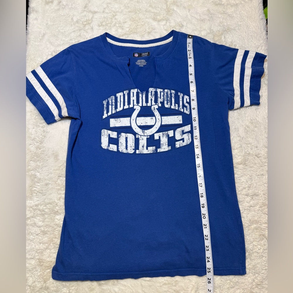 NFL Team Apparel size large blue Indianapolis Colts v-neck short sleeve t-shirt - Picture 5 of 5